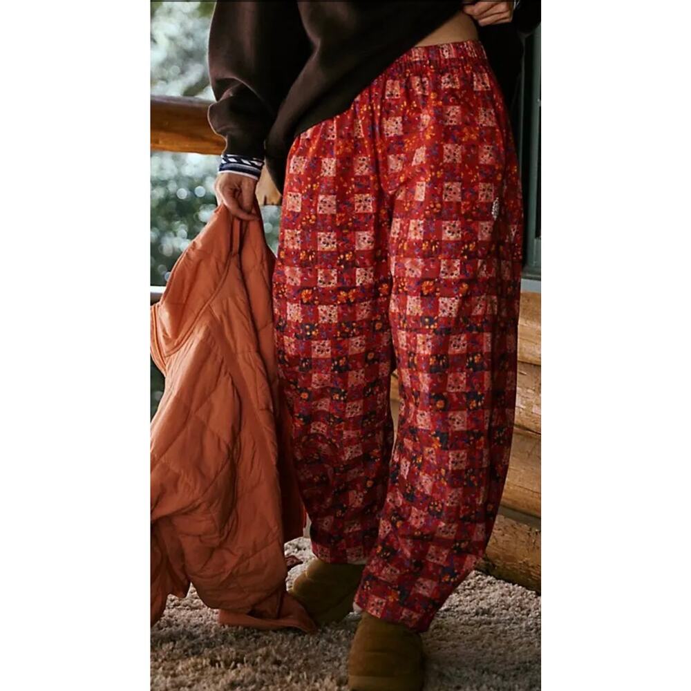NEW FP Movement Free People Game Day Meadow Red Patter Printed Barrel Leg Pants